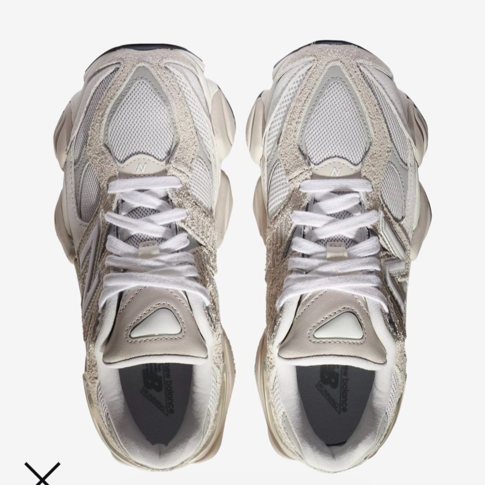 New Balance 9060 Women’s Sneakers Size 8.5
